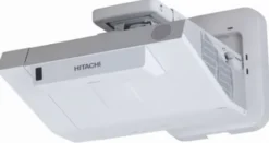 Hitachi LCD Videoprojecteur 2 700 ANSI Lumen