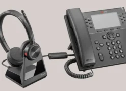 Poly Savi 7220 Office - Micro-casque stéréo sans fil (avec socle de chargement DECT)