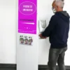 Support de sécurité PeTa pour écran Display 43"